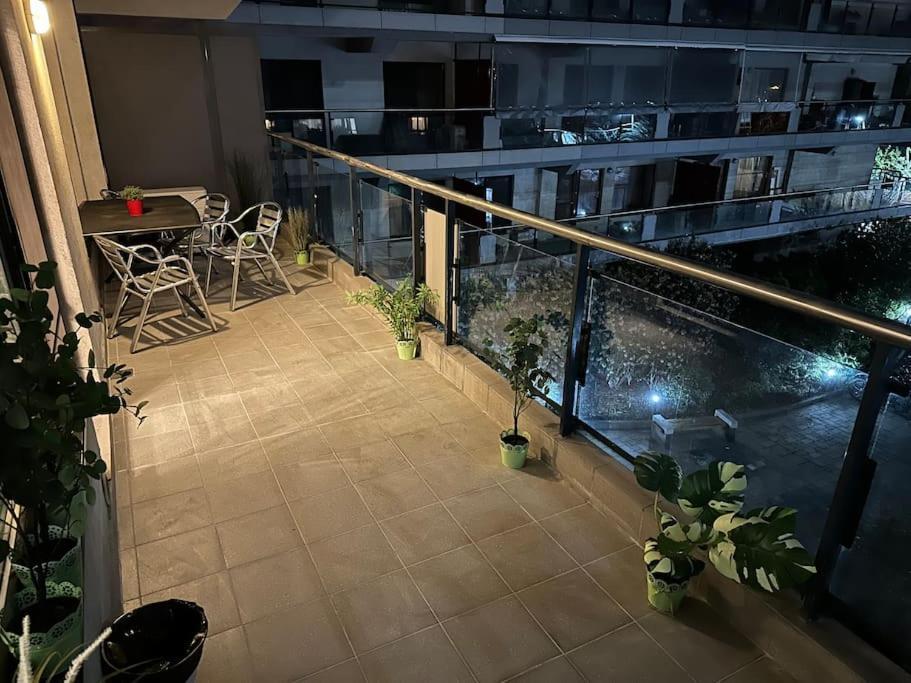 Green Apartment 214 With Private Parking Bükreş Dış mekan fotoğraf