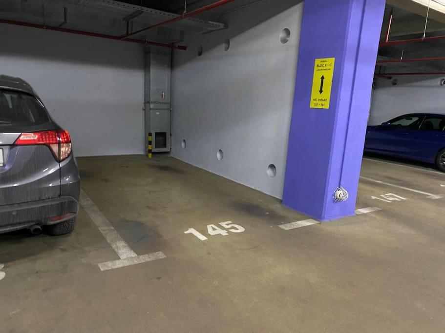 Green Apartment 214 With Private Parking Bükreş Dış mekan fotoğraf